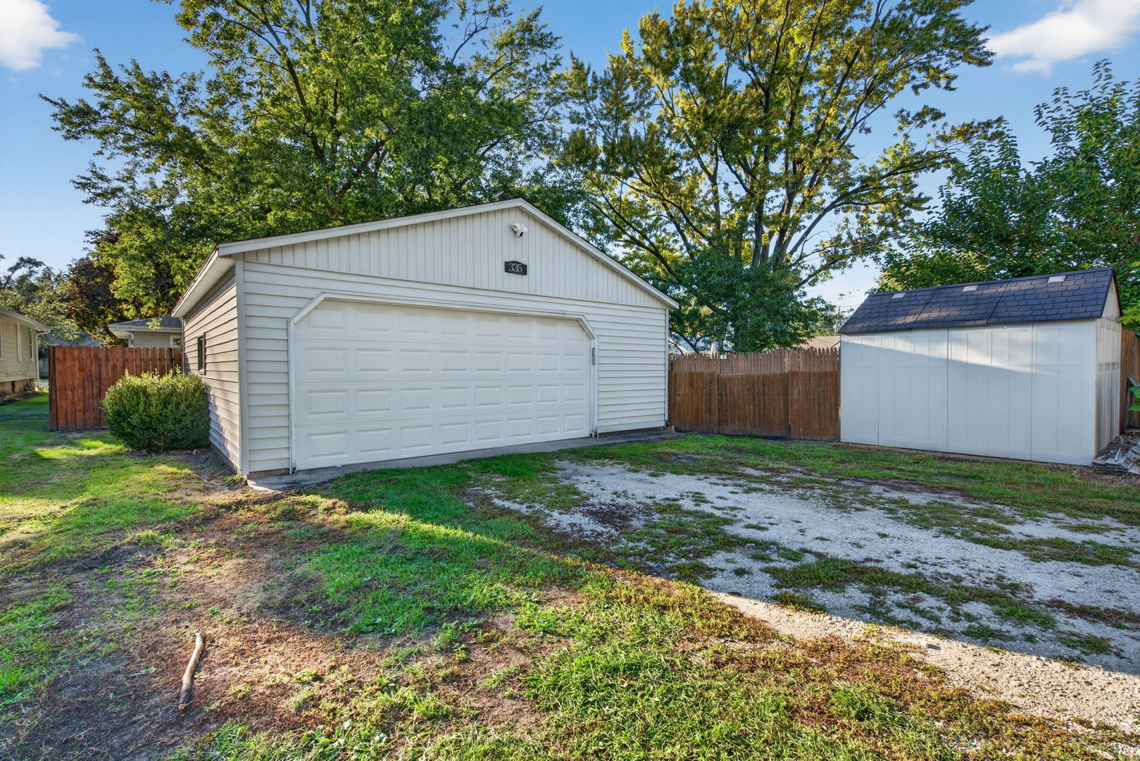 335 S Mazon Street Property Photo 33