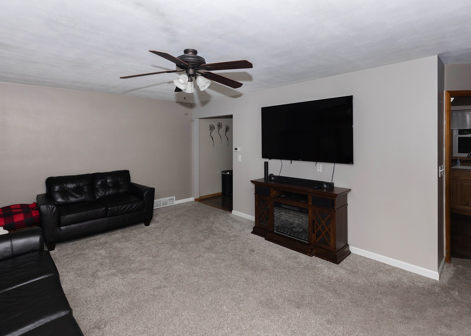 2715 8th Street Property Photo 6