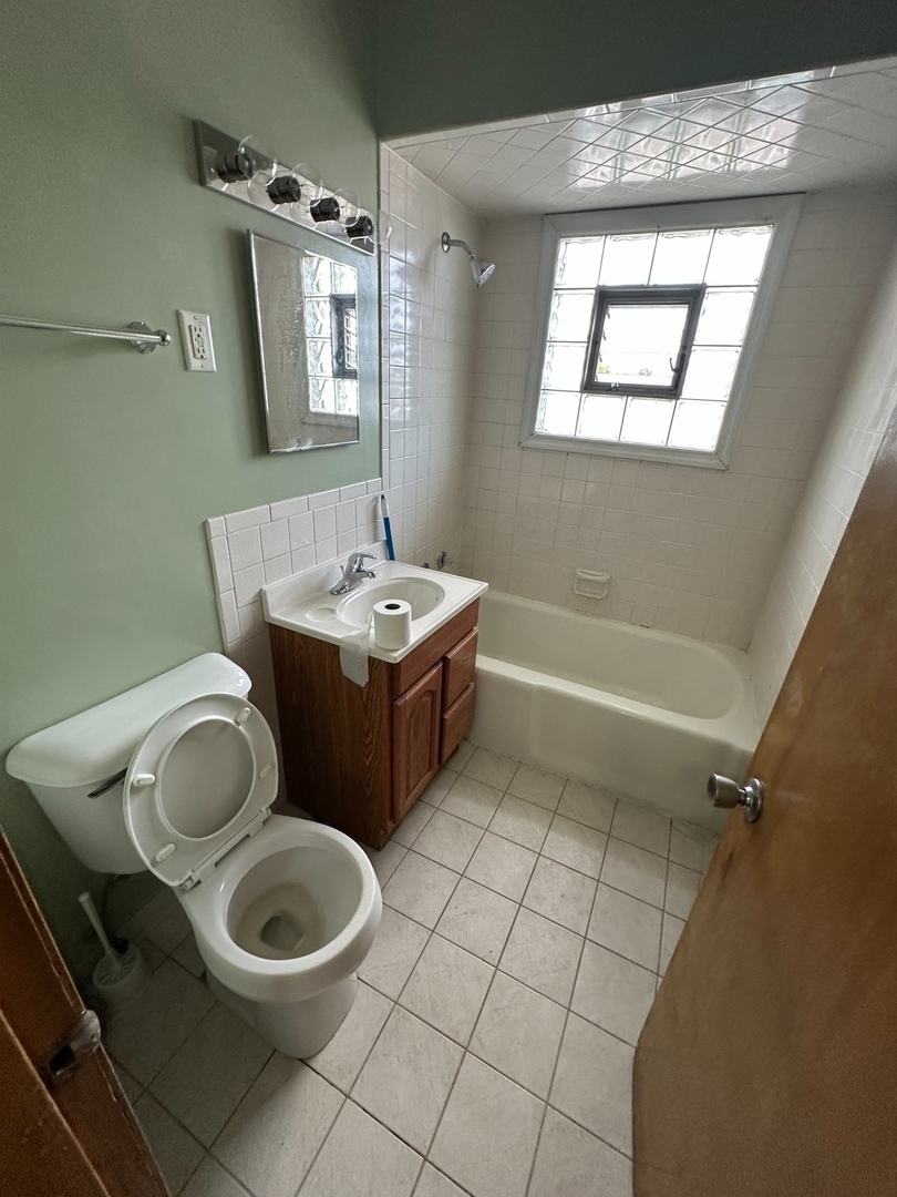 17933 Torrence Avenue Property Photo 23