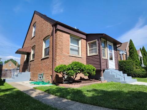11346 S Avenue G Street Property Photo 2