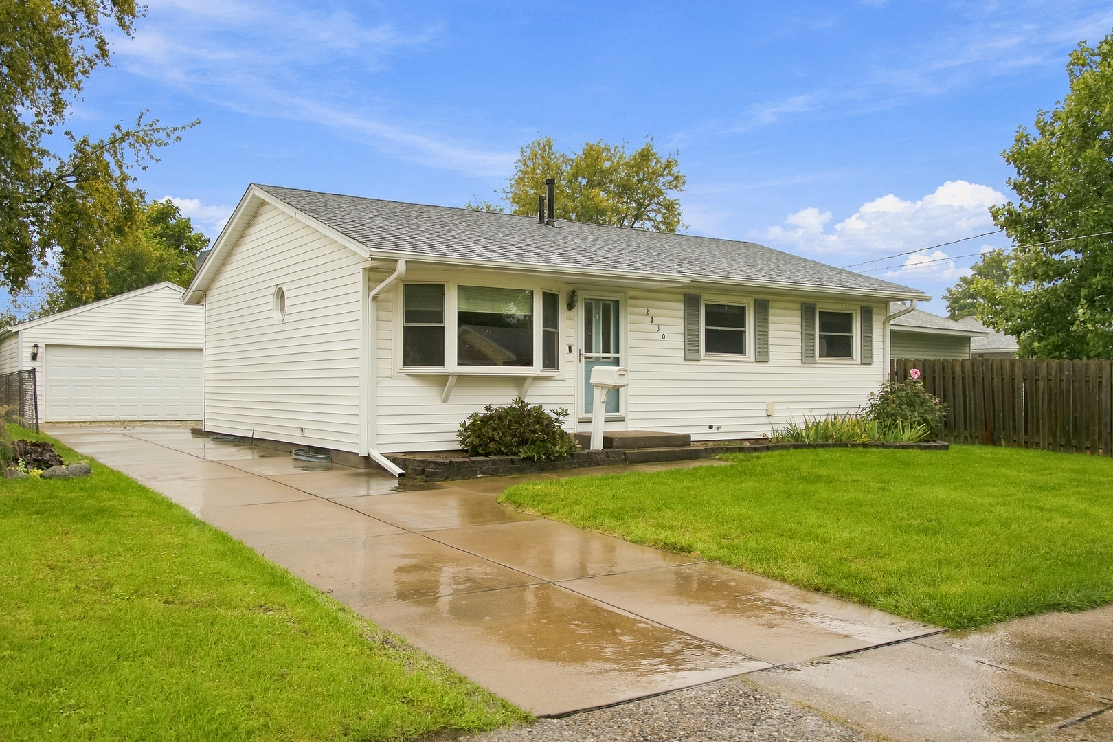 2730 N Gayman Avenue Property Photo 1