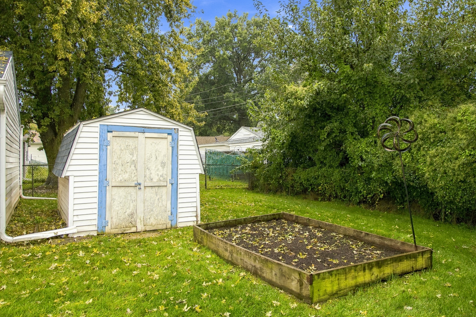 2730 N Gayman Avenue Property Photo 8