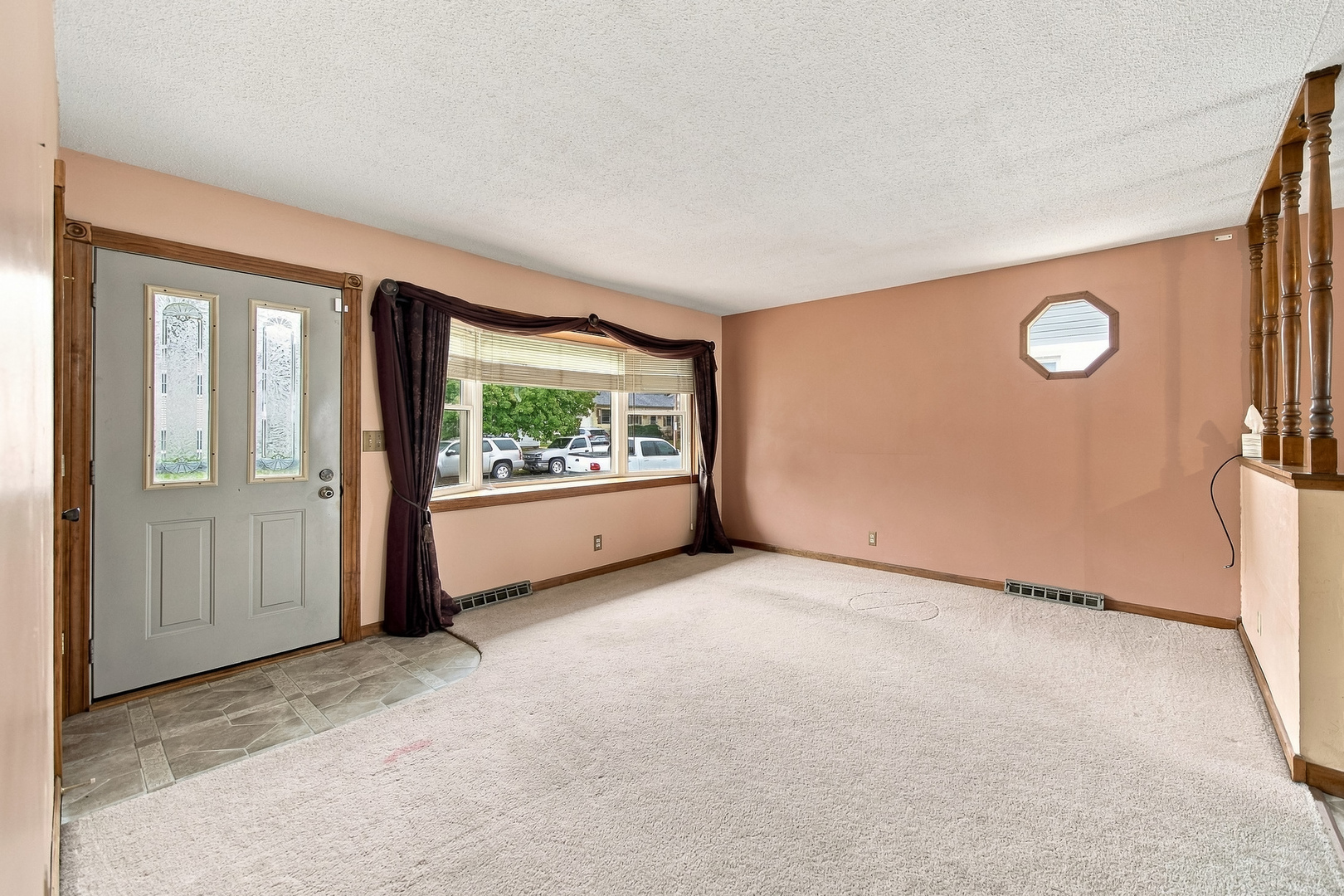 2730 N Gayman Avenue Property Photo 9
