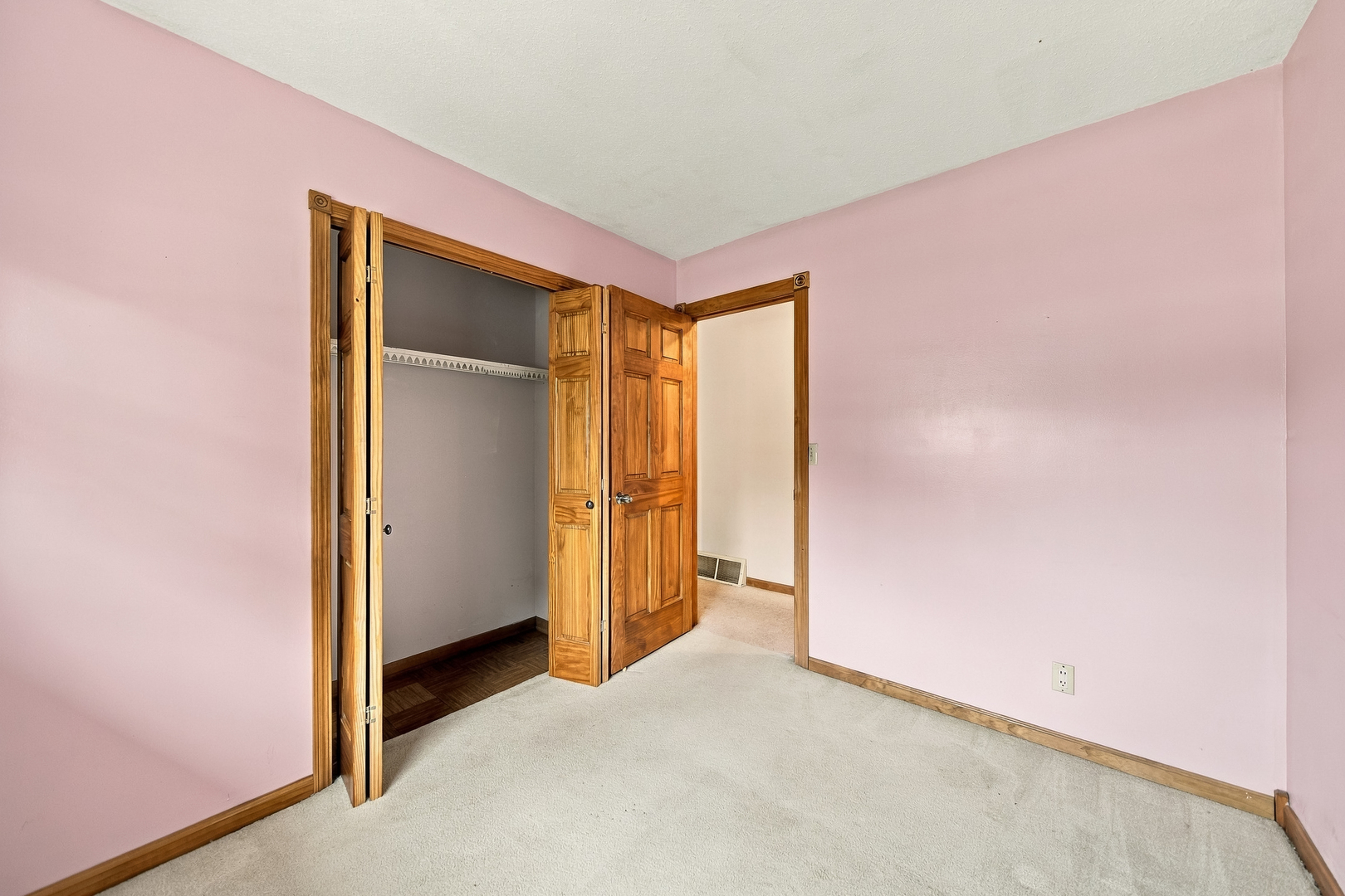 2730 N Gayman Avenue Property Photo 20