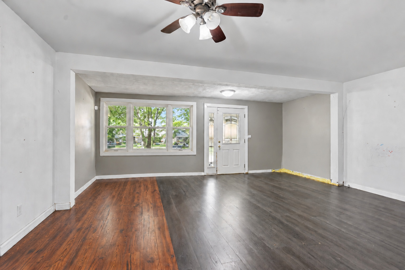 14938 Millard Avenue Property Photo 5