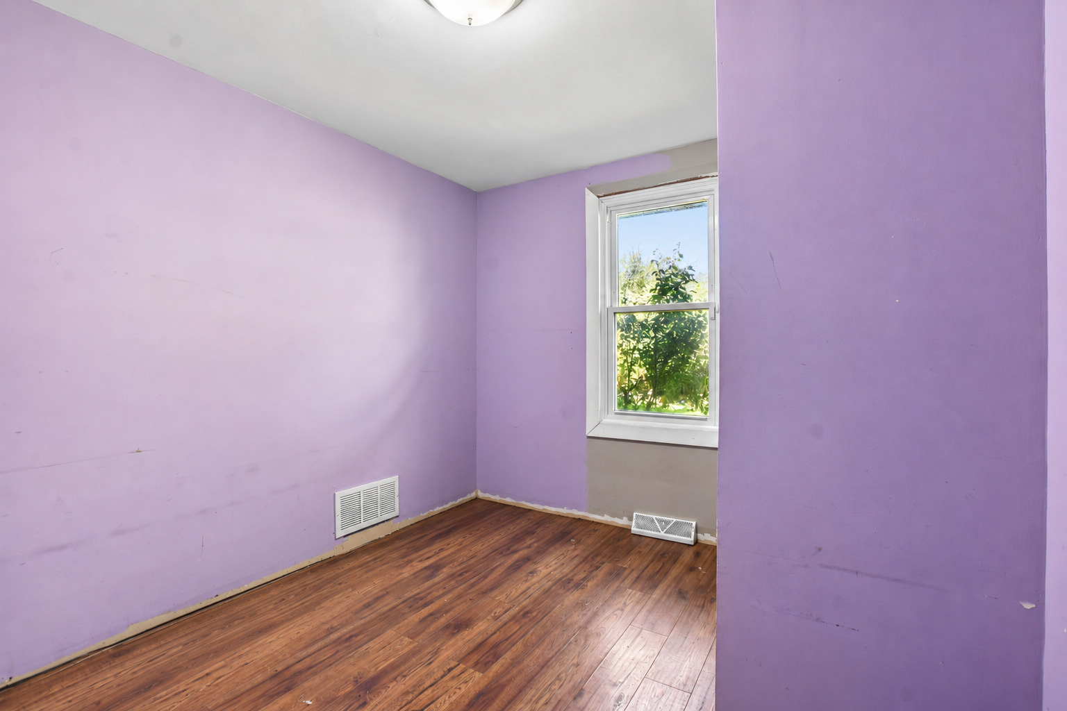 14938 Millard Avenue Property Photo 14
