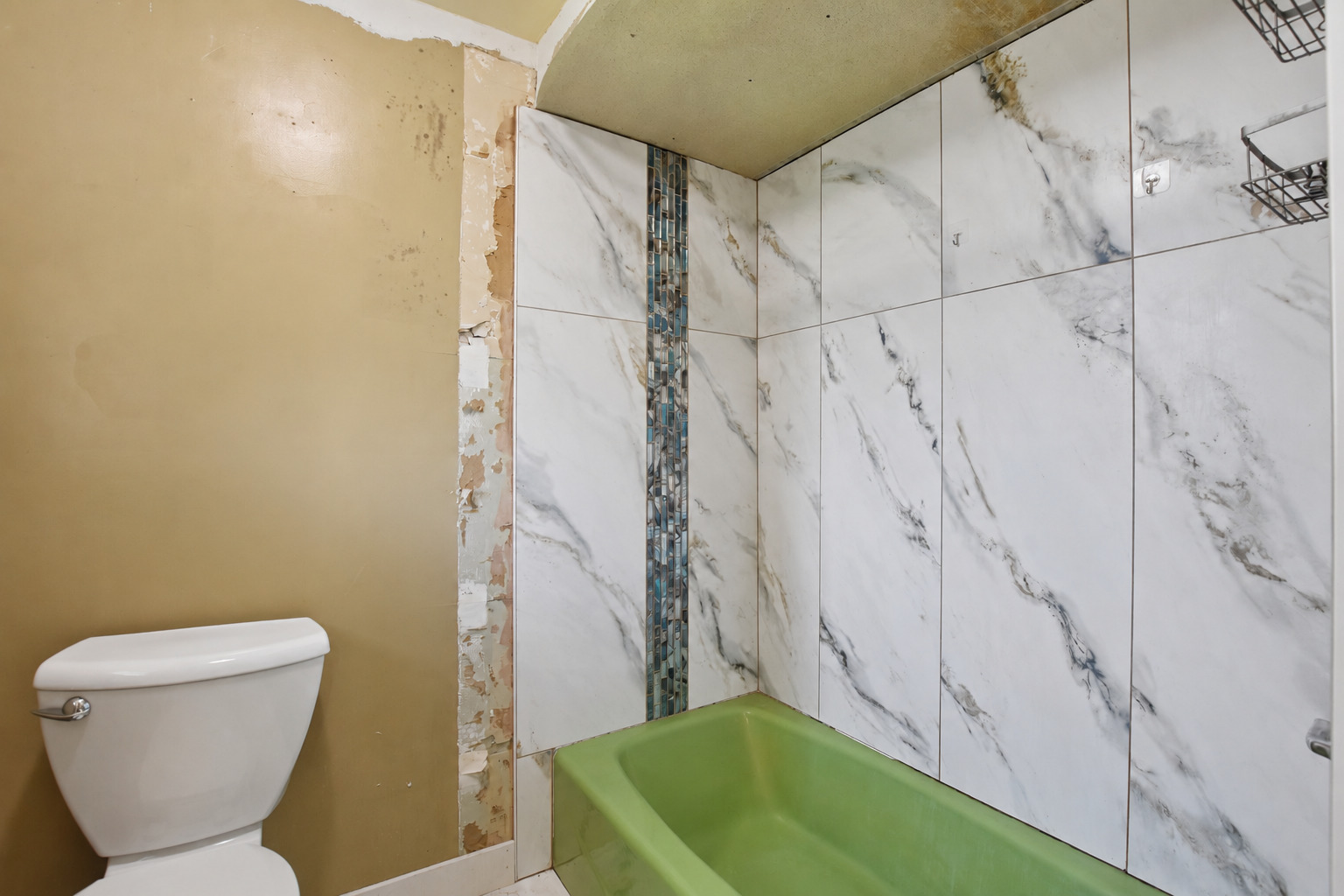 14938 Millard Avenue Property Photo 19