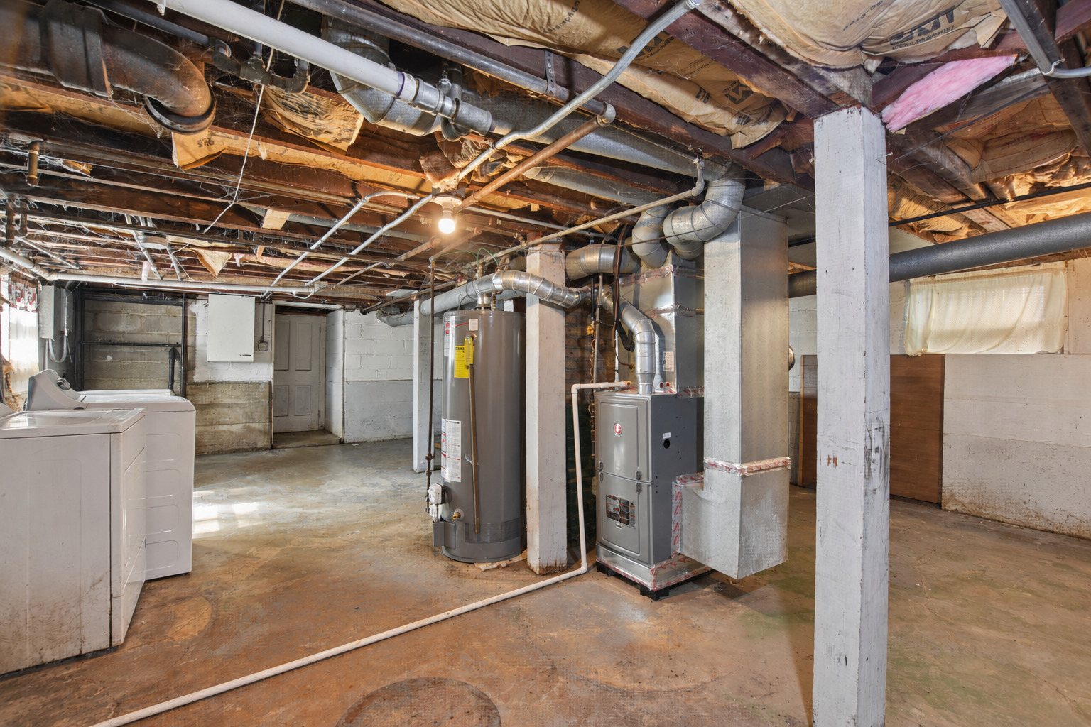 14938 Millard Avenue Property Photo 33