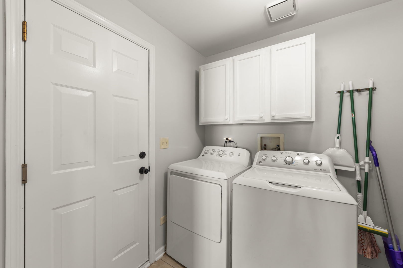 16146 Huron Street Property Photo 14