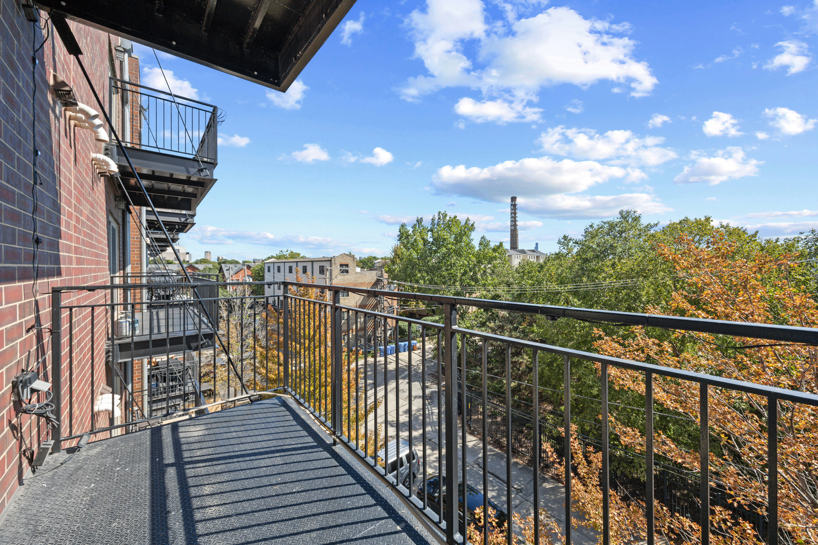 1921 W Diversey Parkway 402 Property Photo 19