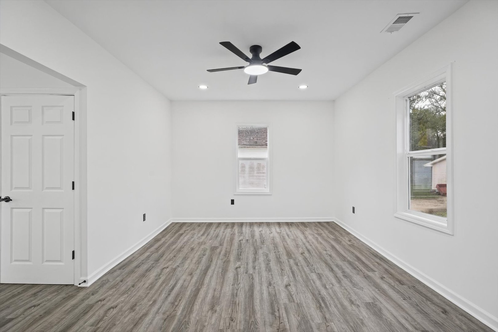 112 N Pearl Street Property Photo 12