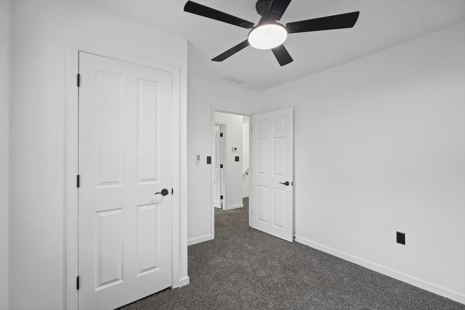 112 N Pearl Street Property Photo 24