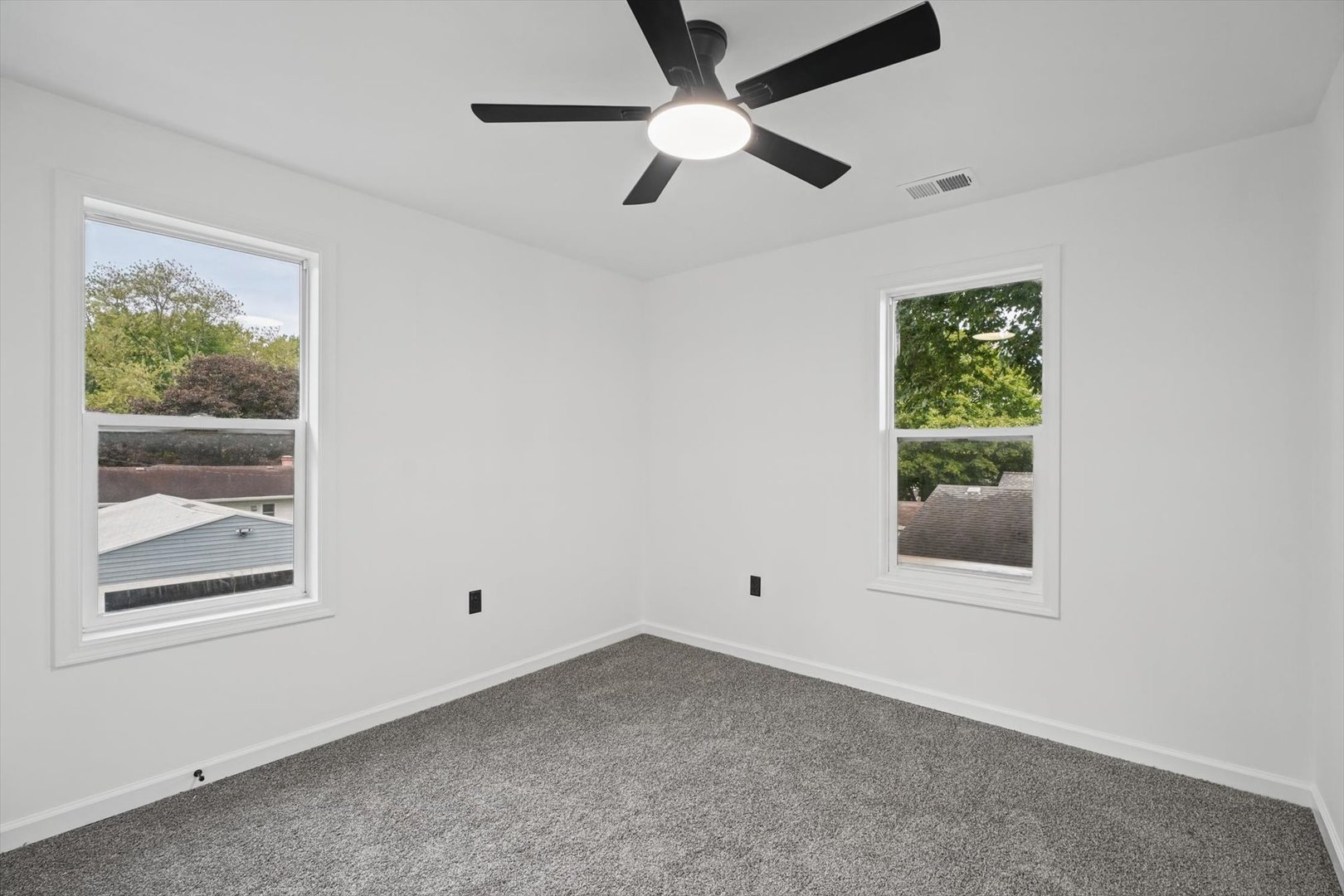 112 N Pearl Street Property Photo 25