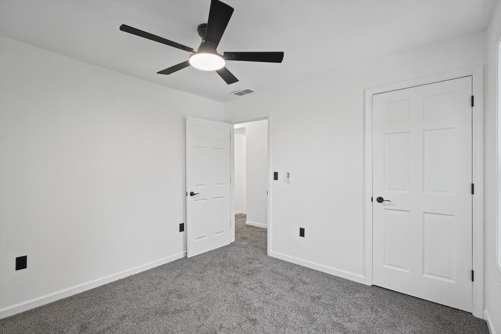 112 N Pearl Street Property Photo 26