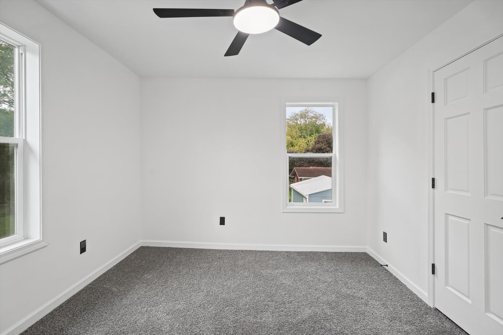 112 N Pearl Street Property Photo 27