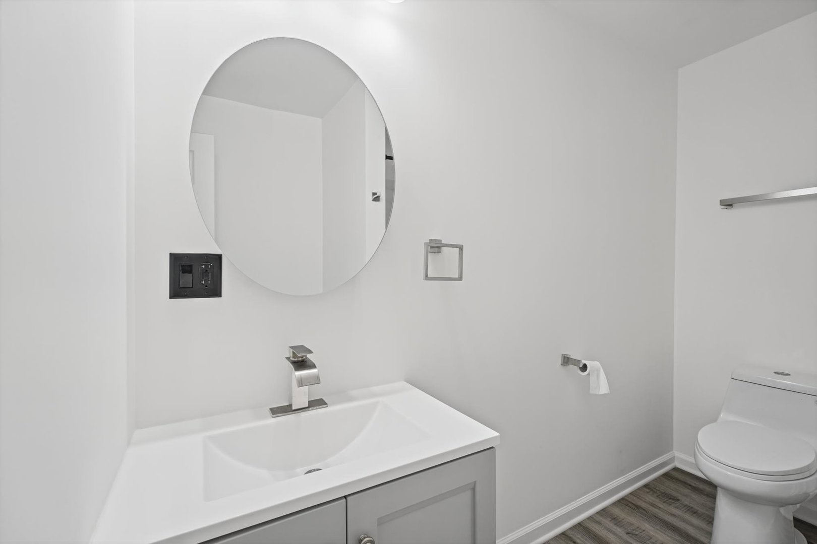 112 N Pearl Street Property Photo 29