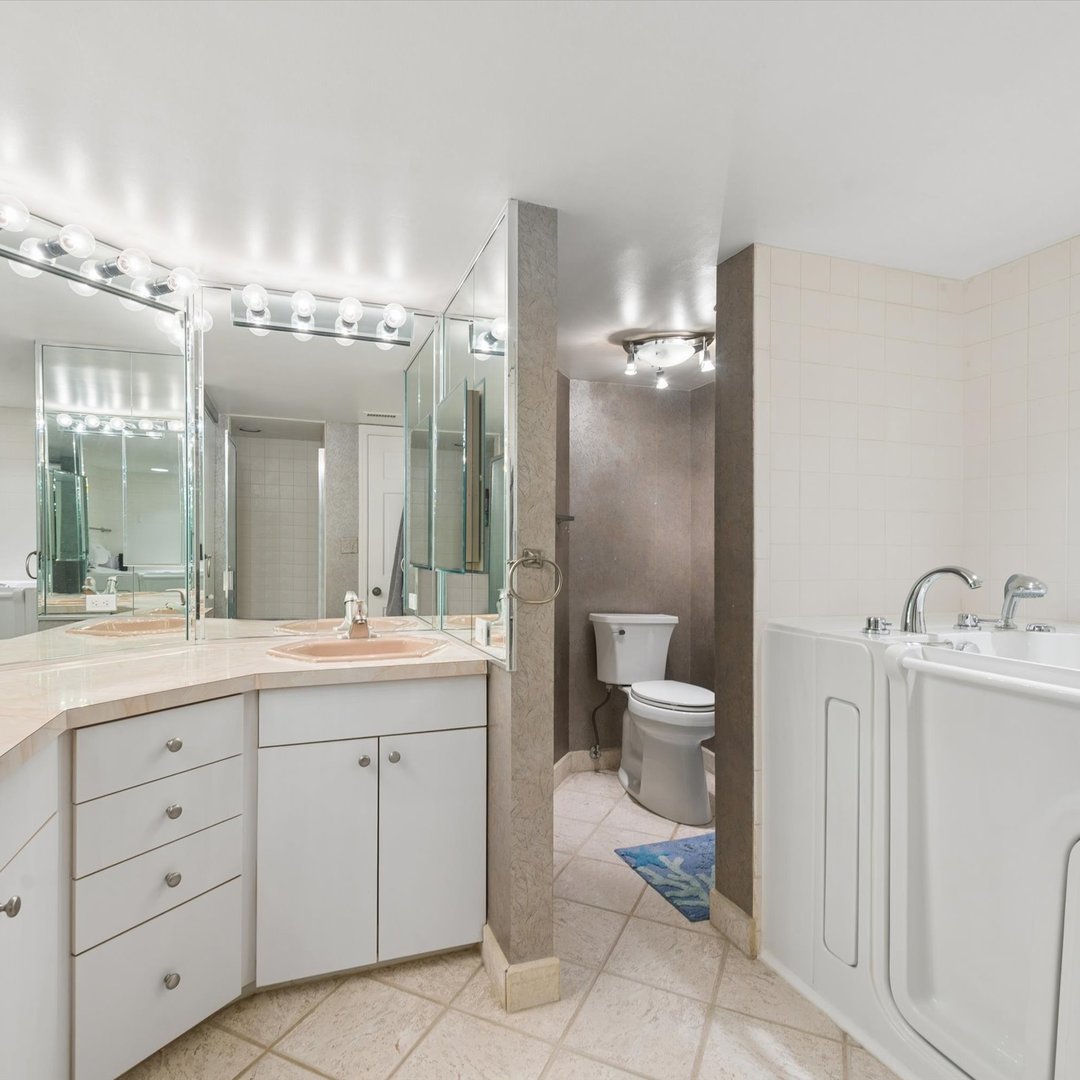 3851 Mission Hills Road 303 Property Photo 11