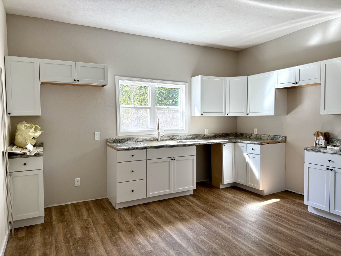 810 N Monroe Street Property Photo 5