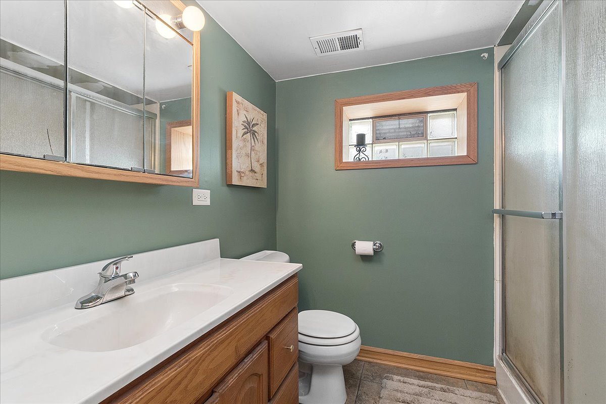 17627 S 65th Avenue Property Photo 28
