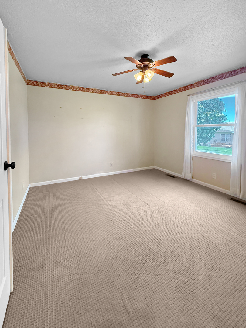 919 North Drive Property Photo 9