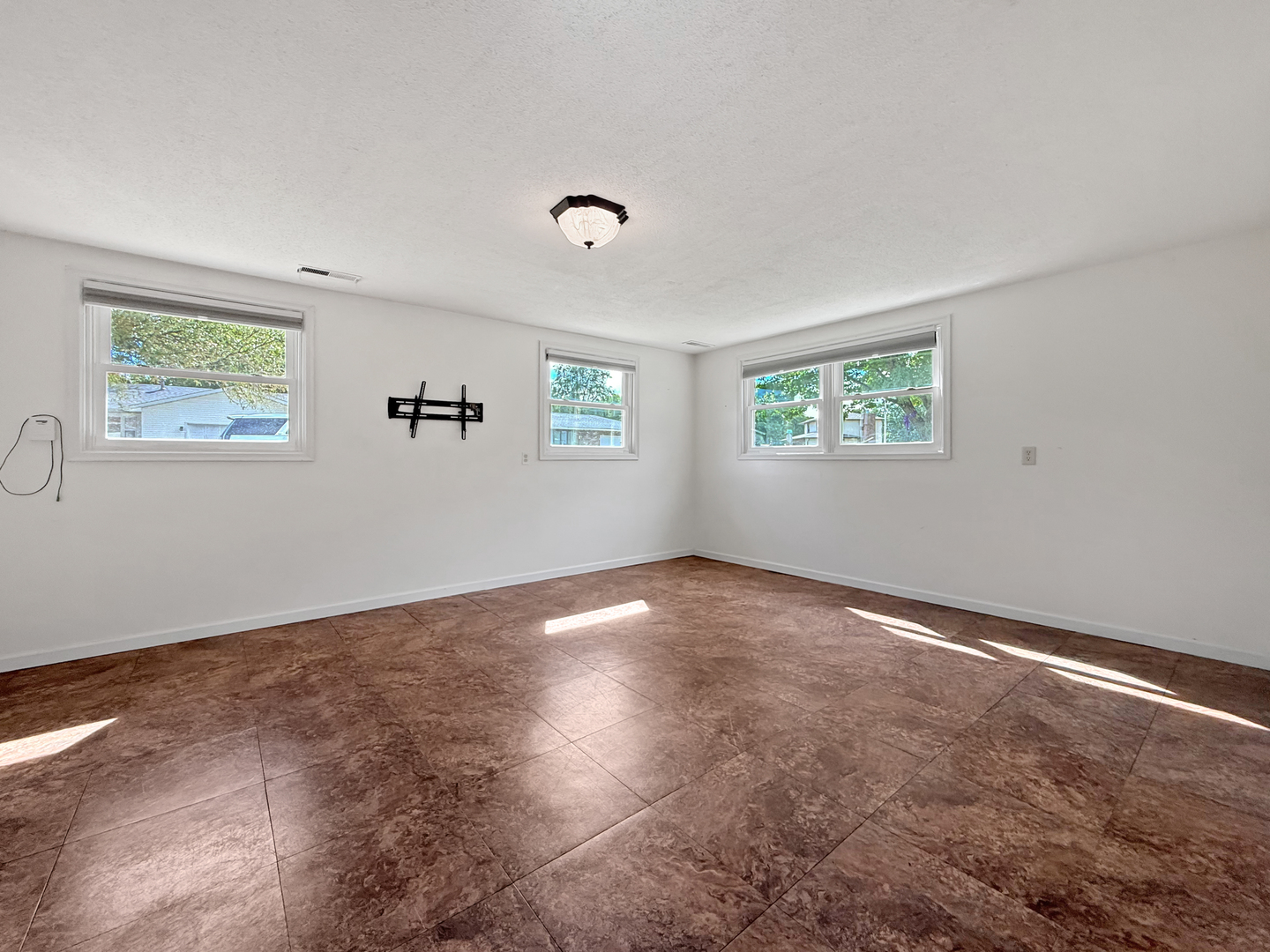 919 North Drive Property Photo 13
