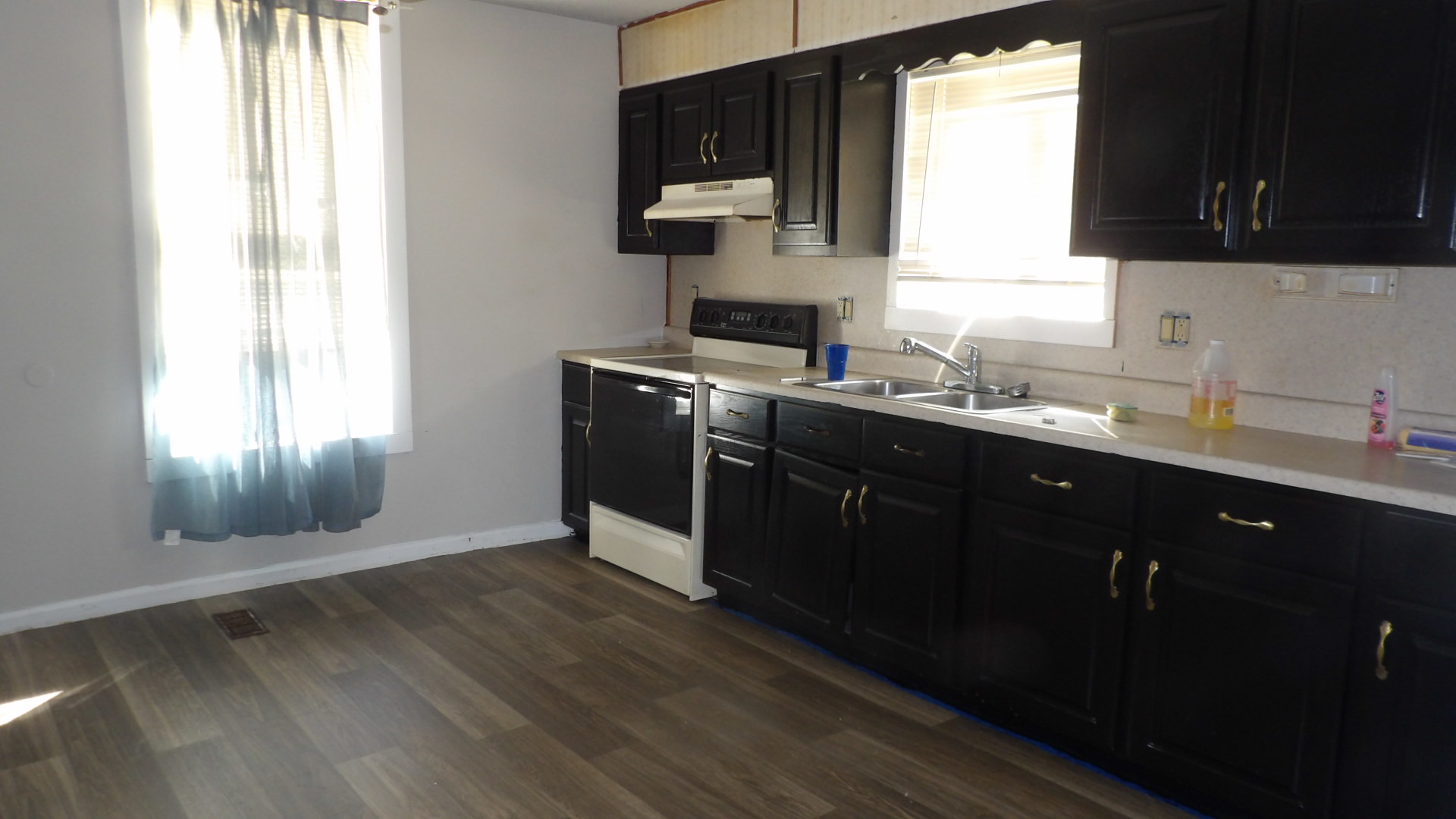 1114 S Mckinley Street Property Photo 3