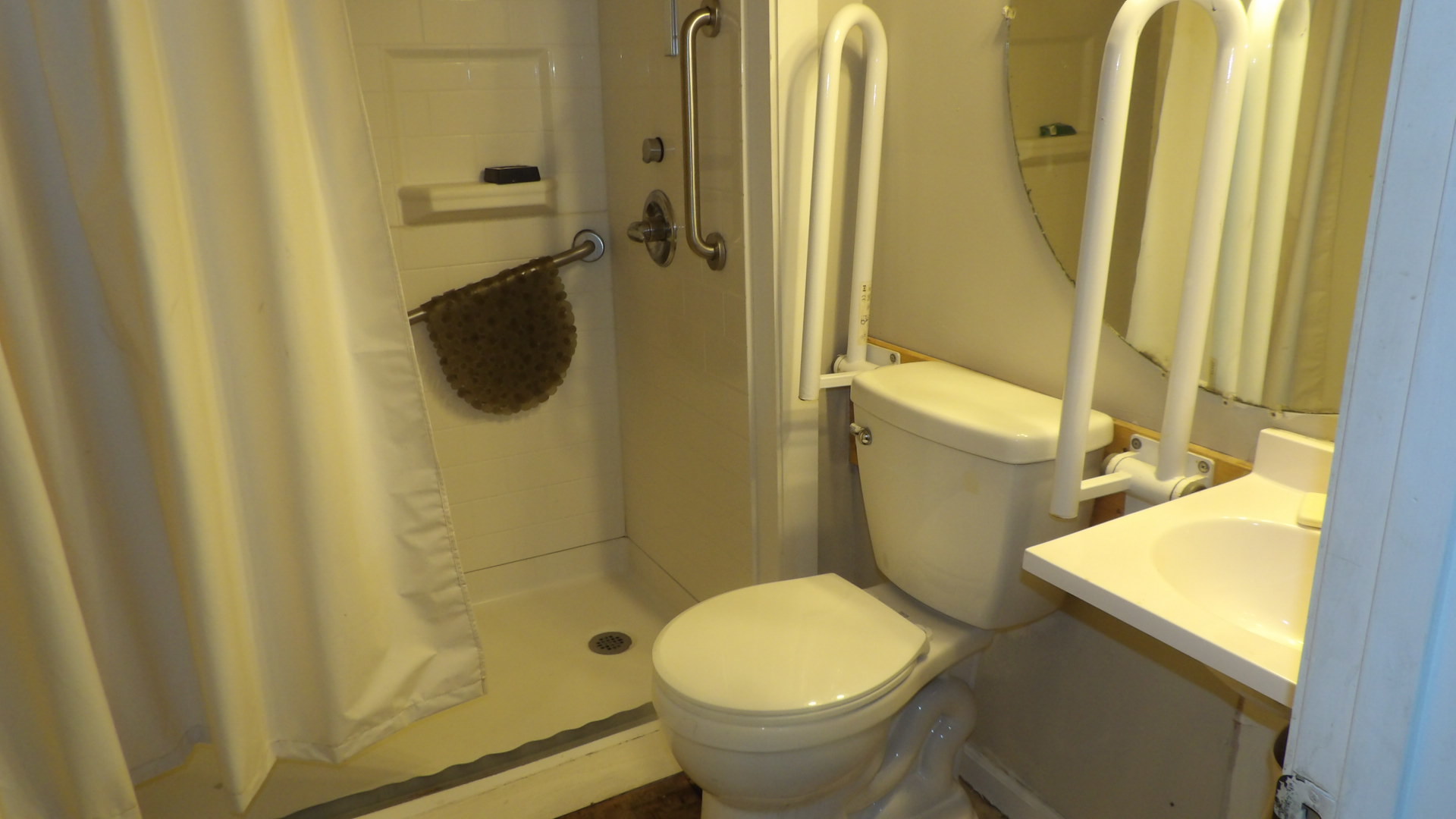 1114 S Mckinley Street Property Photo 6