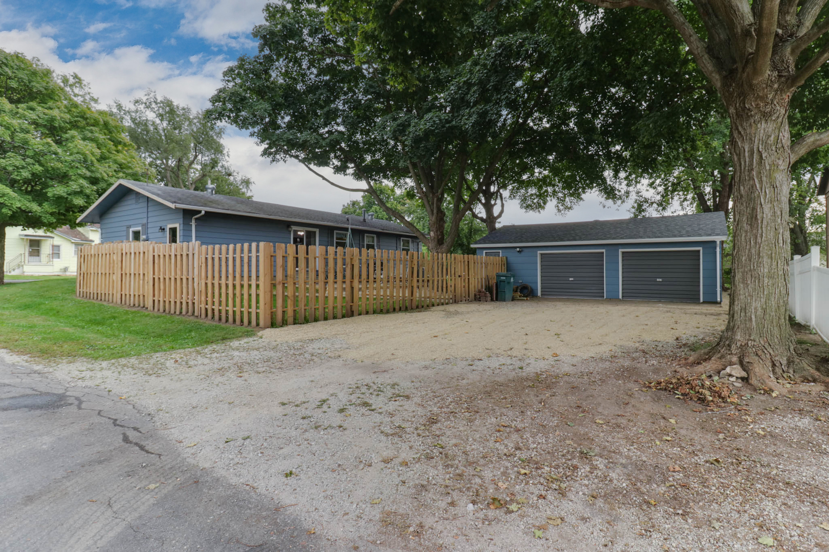205 S Miller Property Photo 3