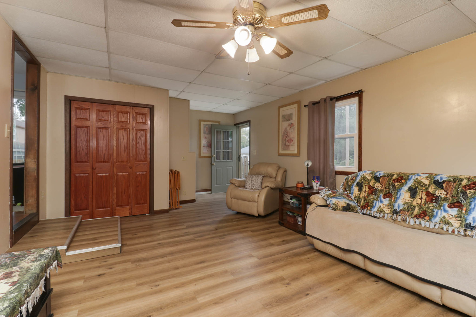 205 S Miller Property Photo 5