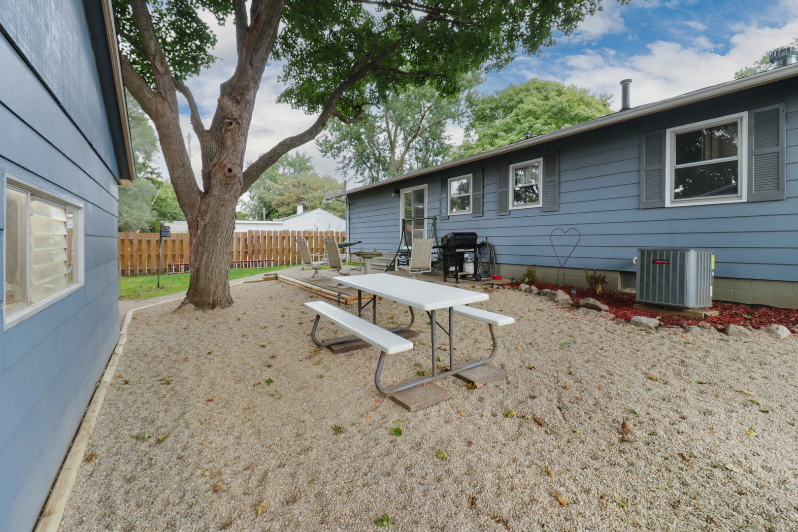 205 S Miller Property Photo 26