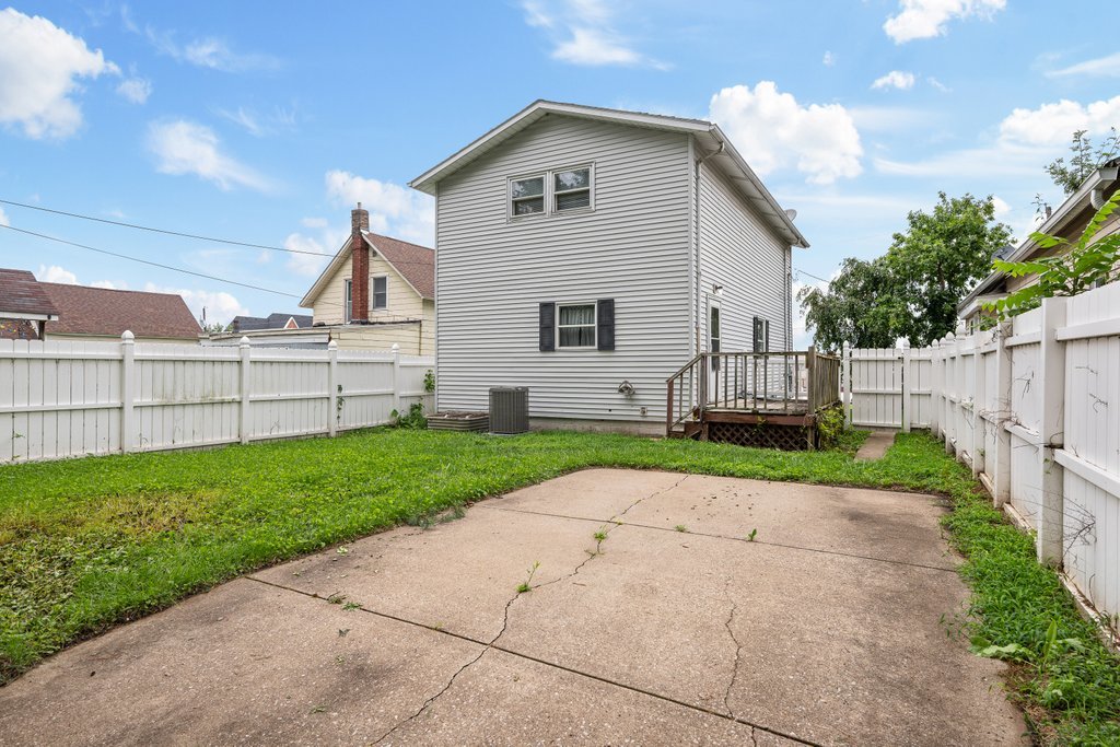 2844 5 1/2 Avenue Property Photo 21