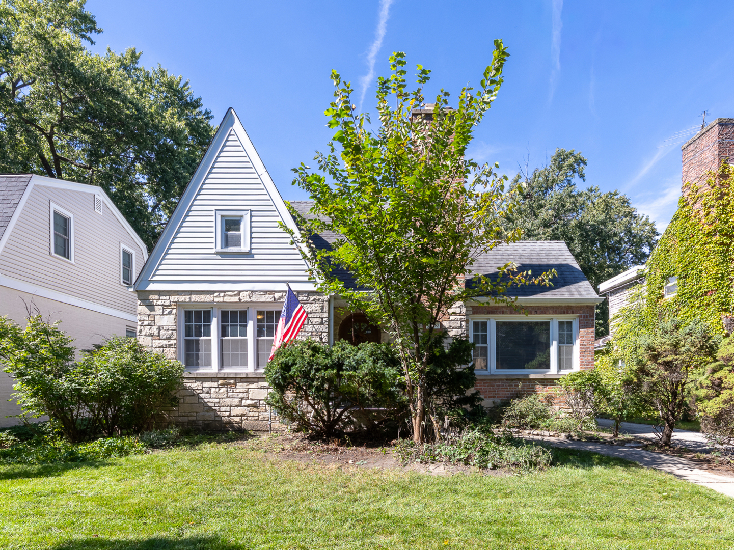 1032 Vernon Avenue Property Photo 1