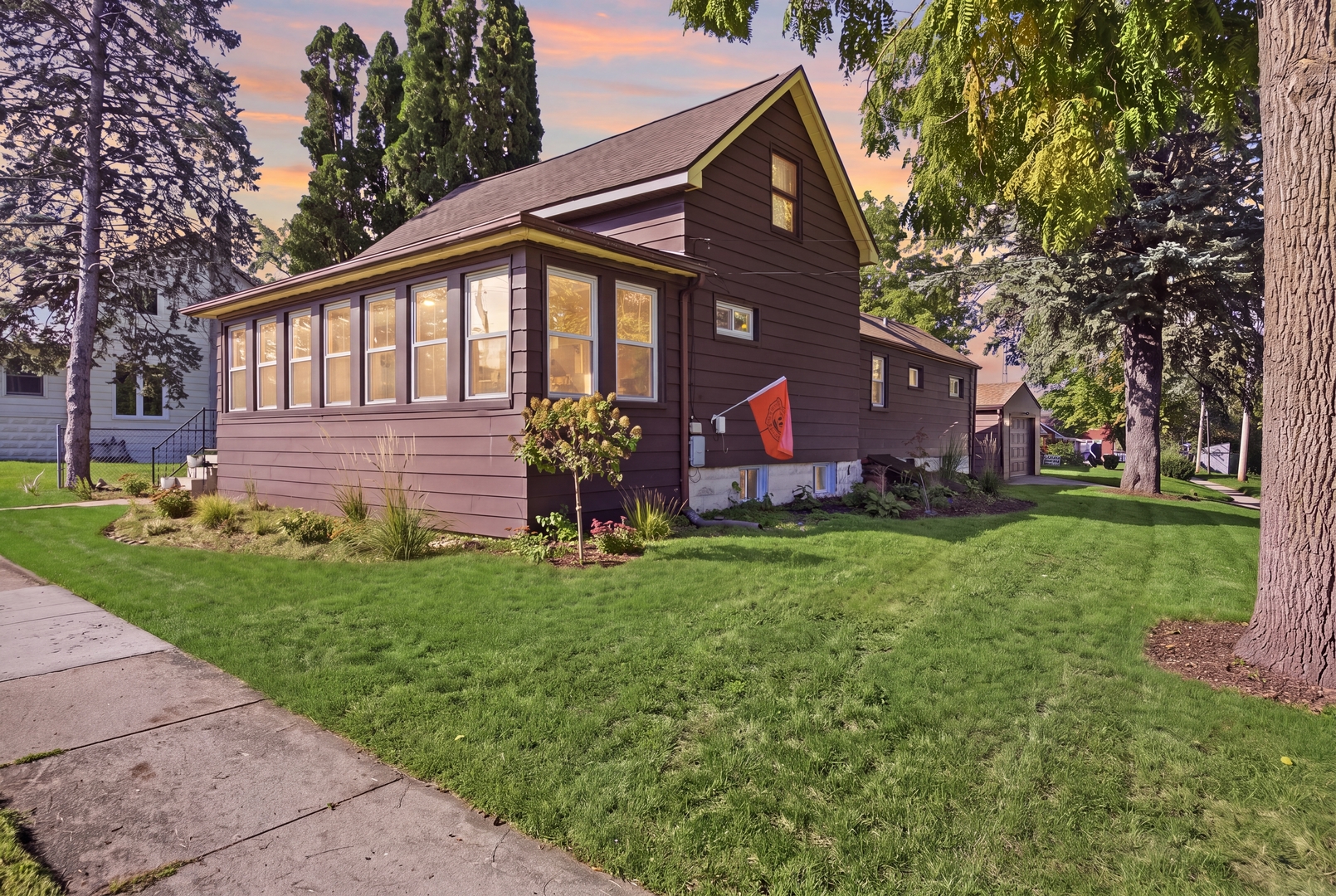 493 E Exchange Street Property Photo 1