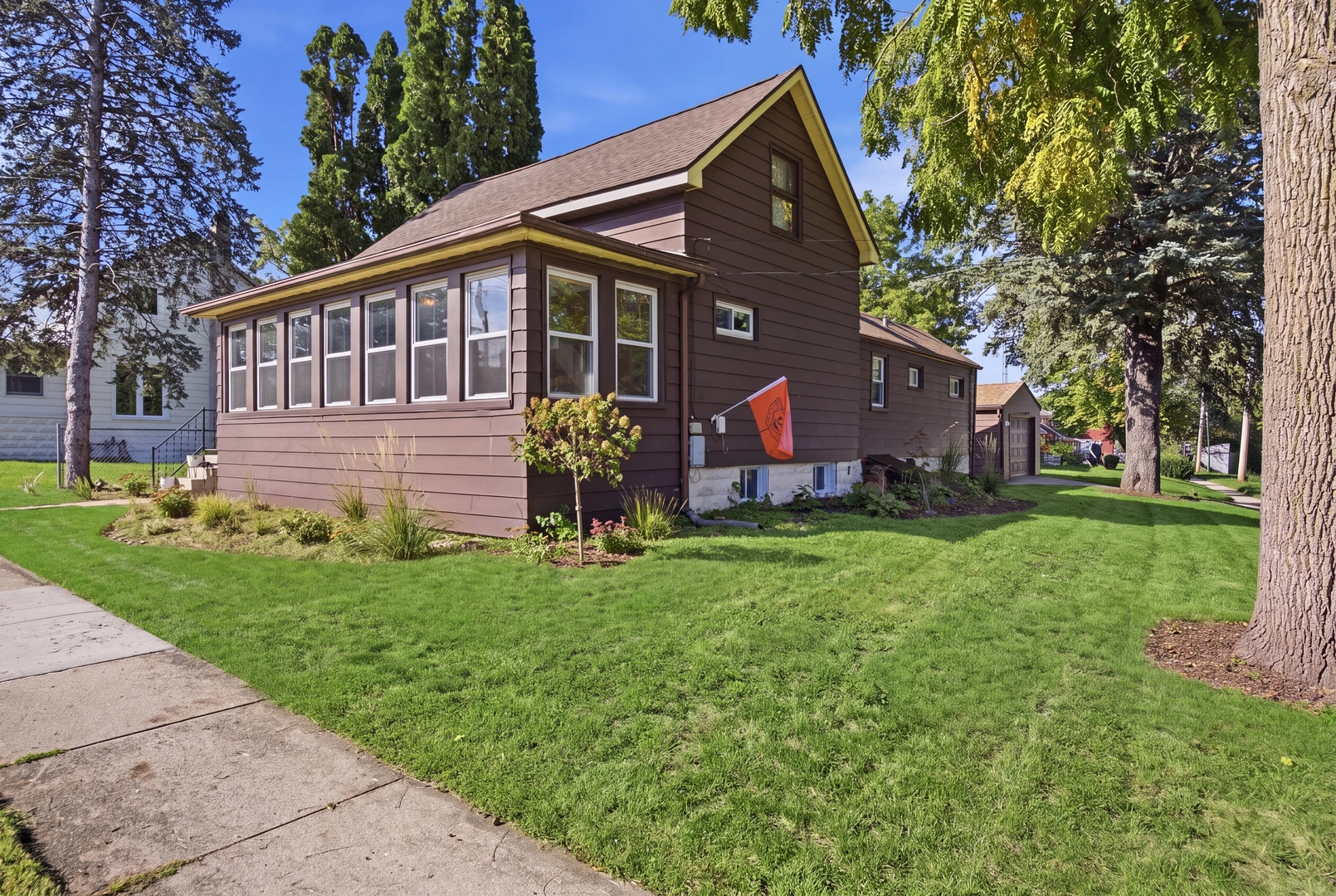 493 E Exchange Street Property Photo 4