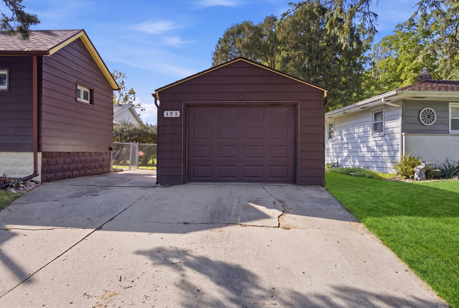493 E Exchange Street Property Photo 6