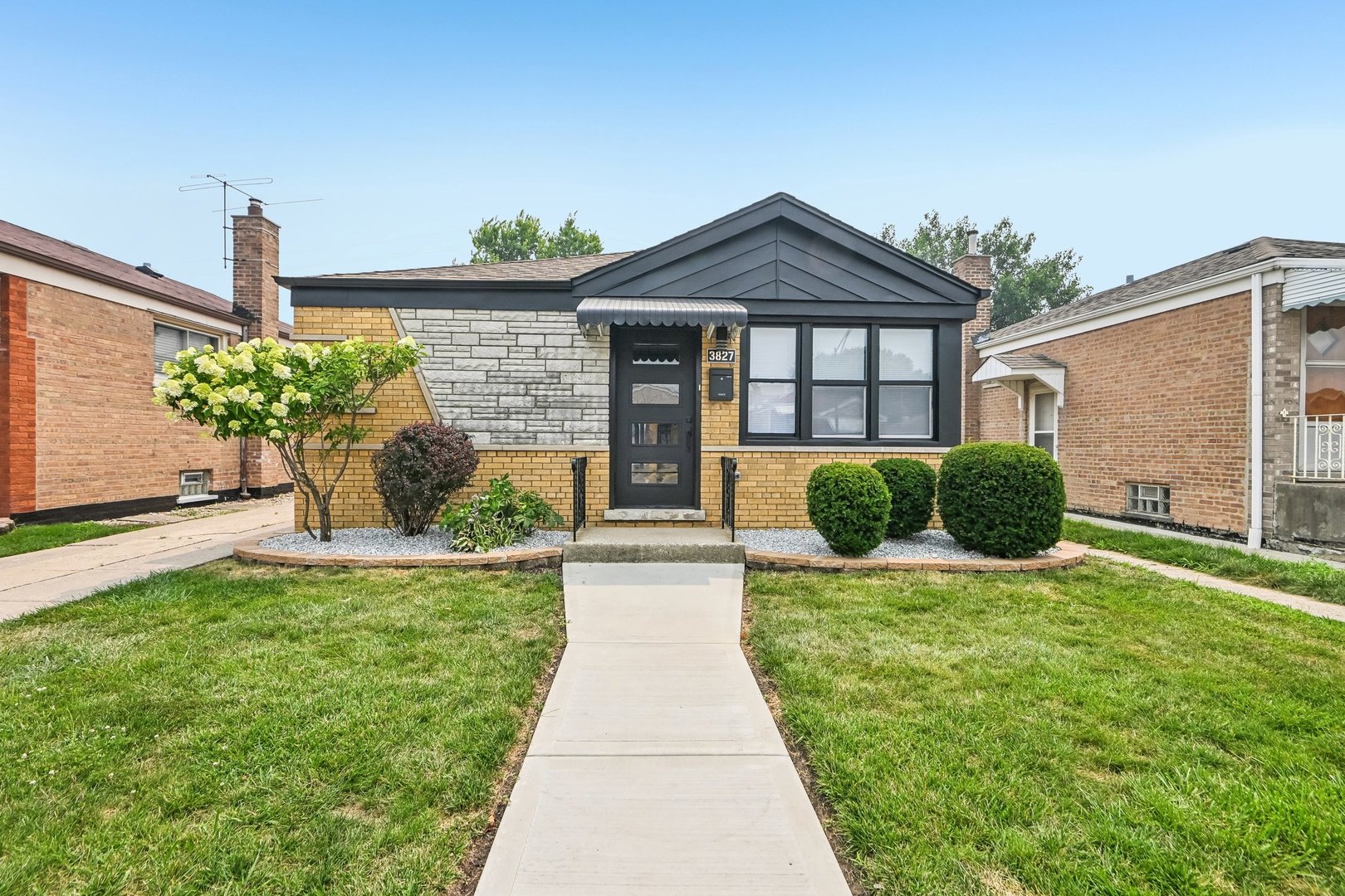 3827 W Hayford Street Property Photo 1