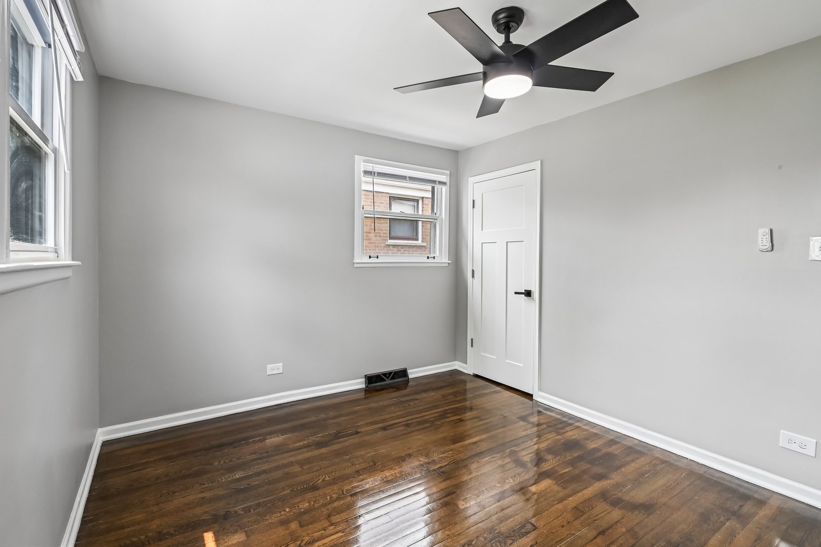 3827 W Hayford Street Property Photo 15
