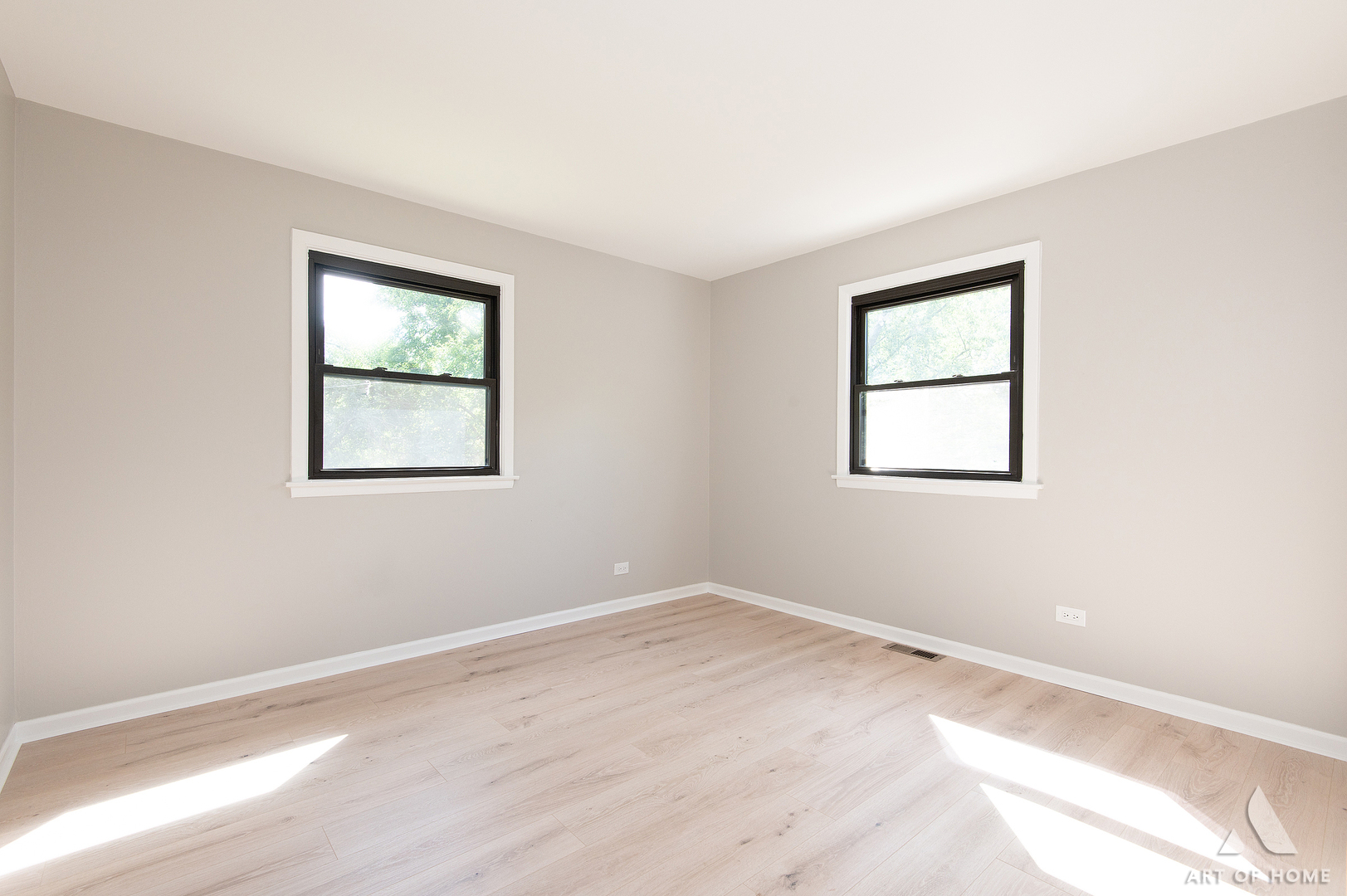 175 S Maple Street Property Photo 22