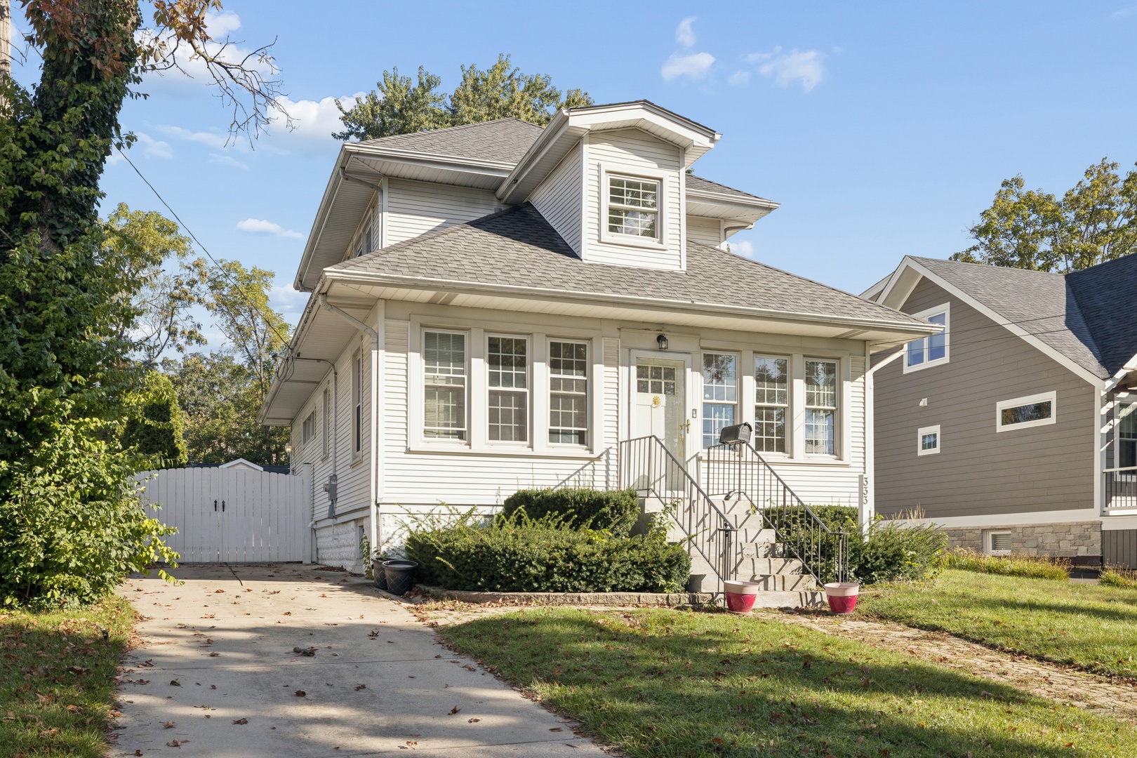 333 E Chicago Avenue Property Photo 1