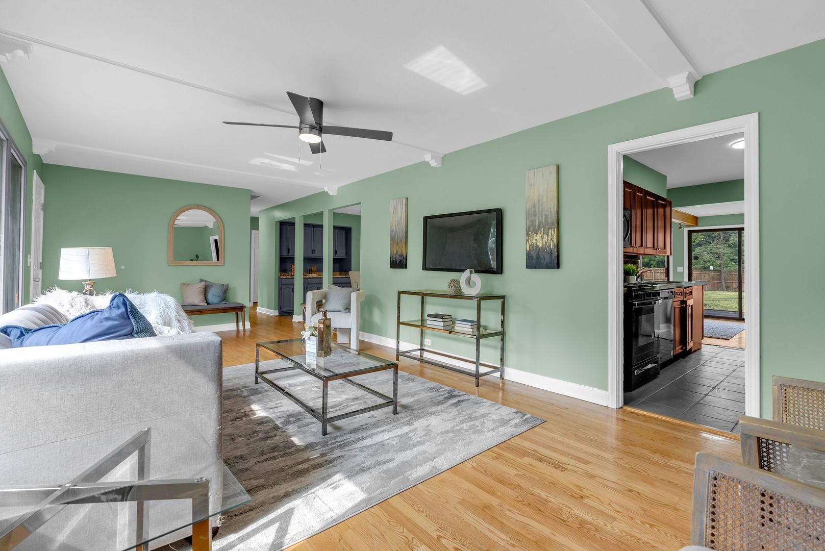 727 Skyline Drive Property Photo 7