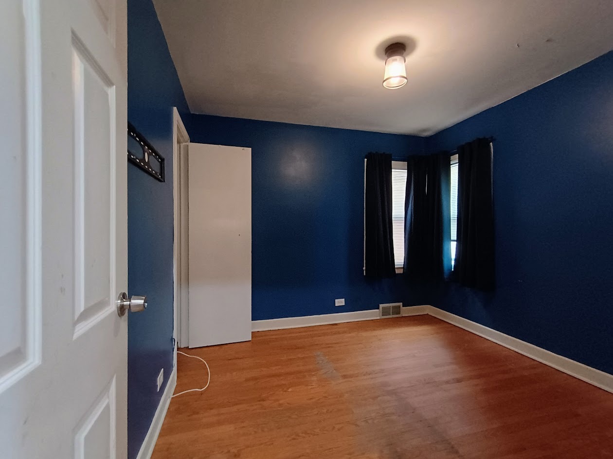 3905 N Odell Avenue Property Photo 7