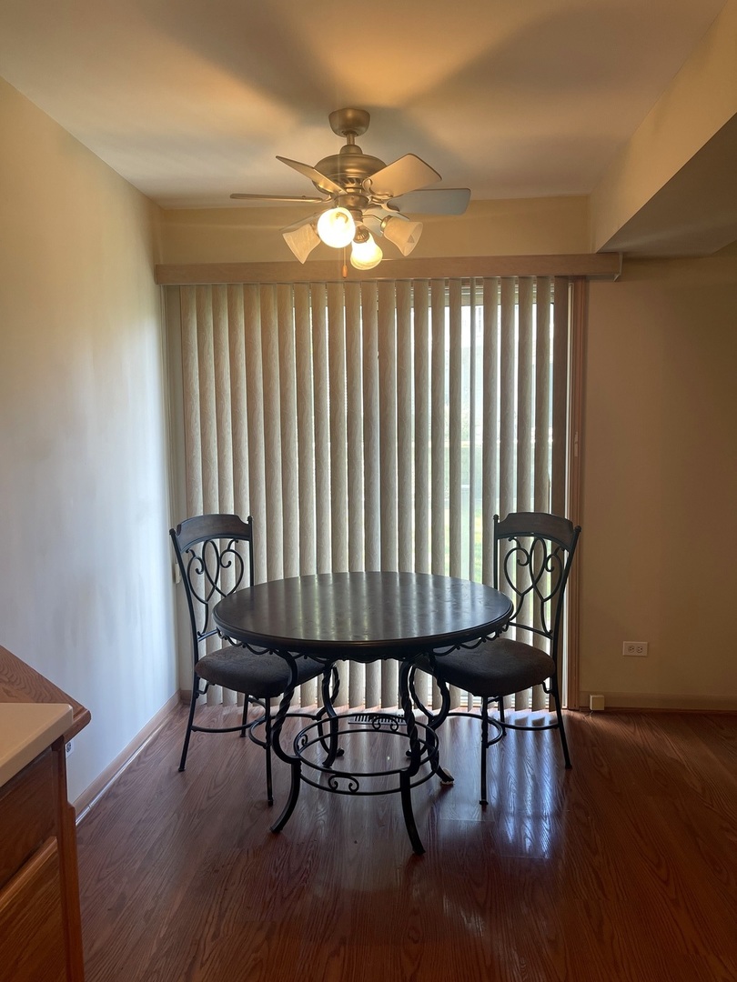 203 Emerson Court B Property Photo 6