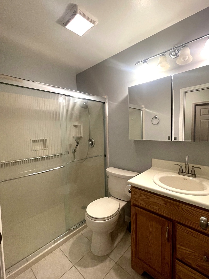 203 Emerson Court B Property Photo 14