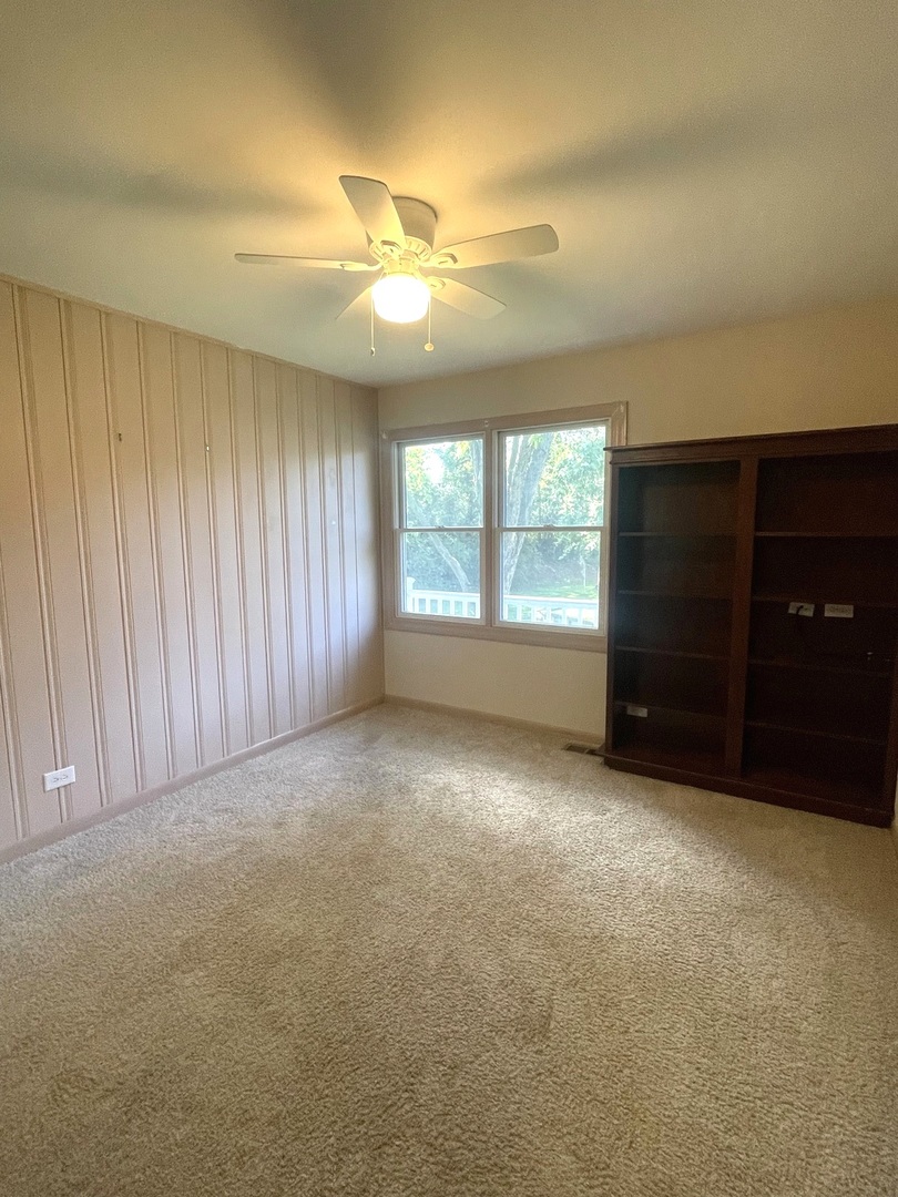 203 Emerson Court B Property Photo 17