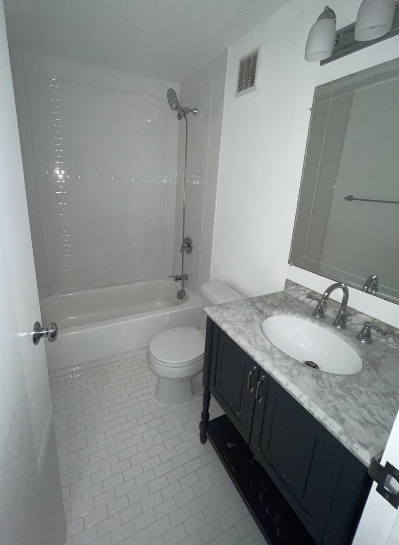 111 Acacia Drive 203 Property Photo 21