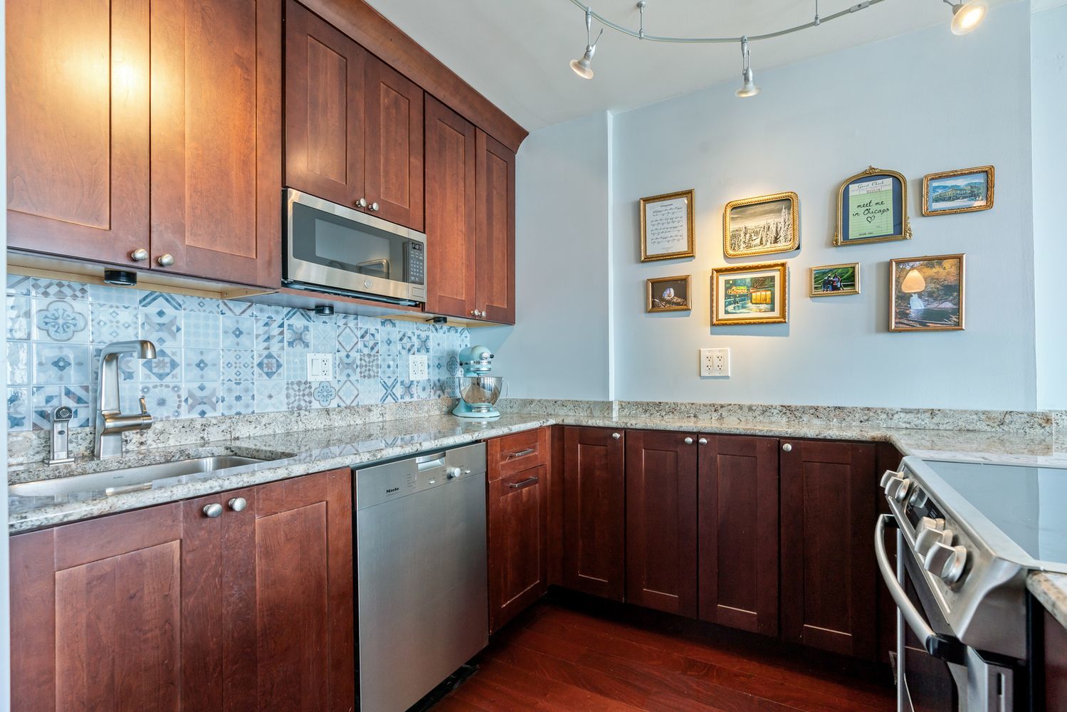 1660 N Lasalle Street 3503 Property Photo 4