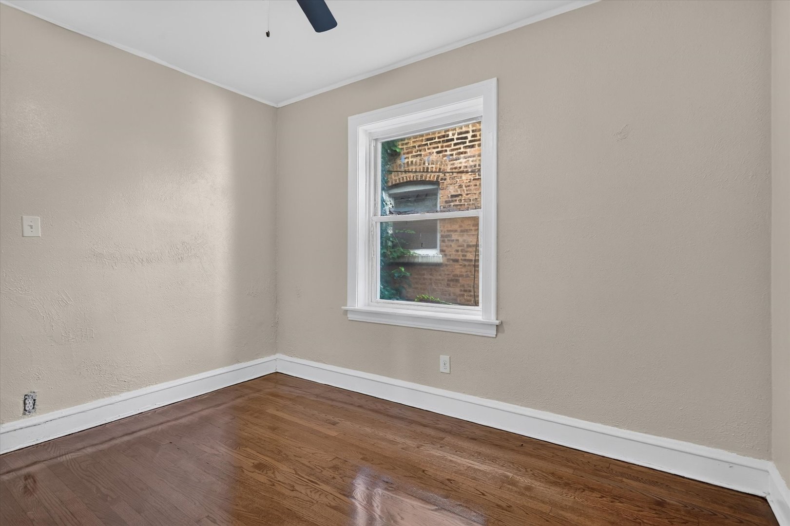 7700 S Laflin Street Property Photo 13