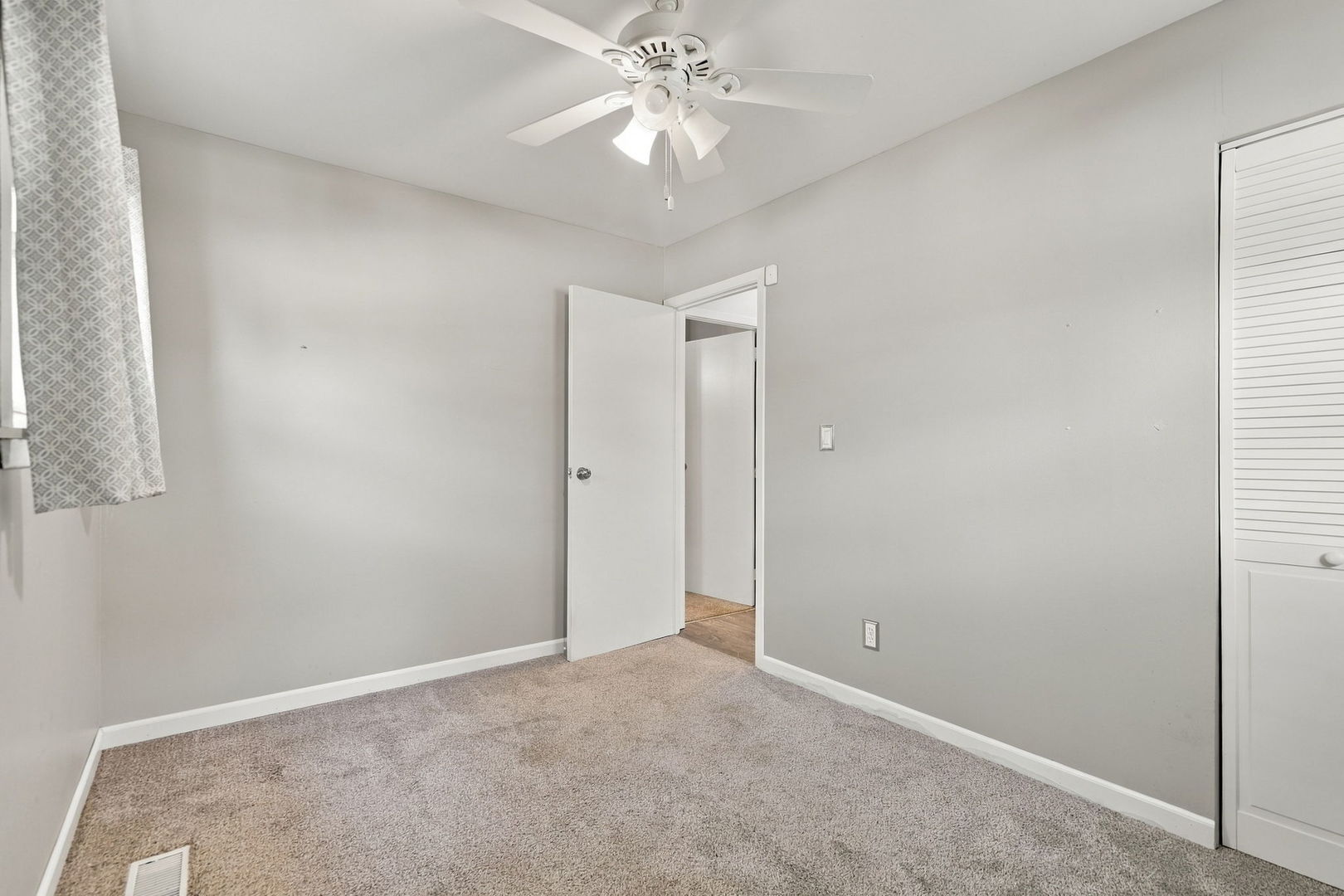 2916 28th Avenue Property Photo 11