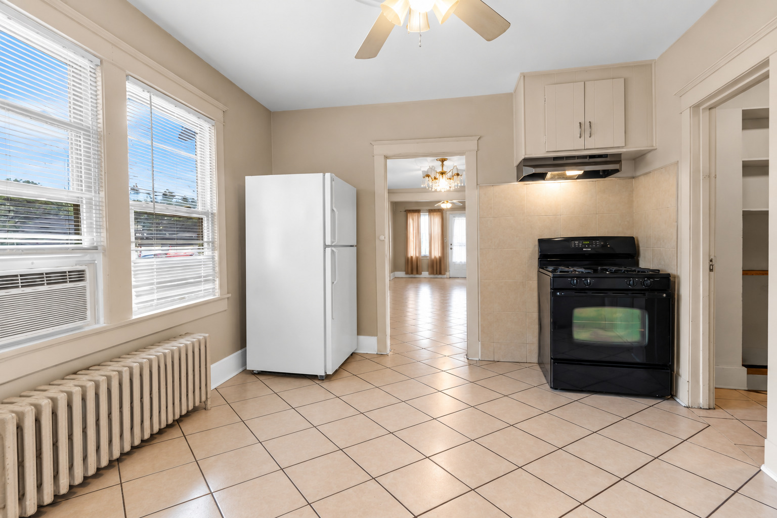 528 E 156th Street Property Photo 8