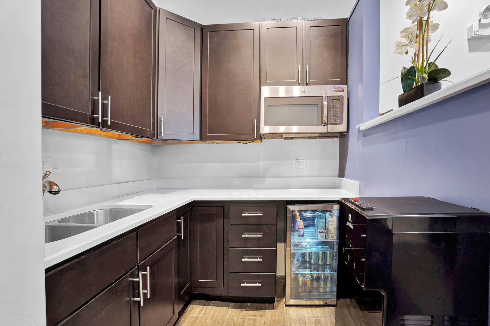 1409 W Chicago Avenue C1 Property Photo 3